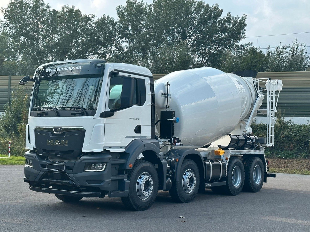 MAN TGS 32.440 8x4 / Euromix MTP EM 9 L - شاحنة خلاطة خرسانة: صور 3 MAN TGS 32.440 8x4 / Euromix MTP EM 9 L - شاحنة خلاطة خرسانة: صور 3