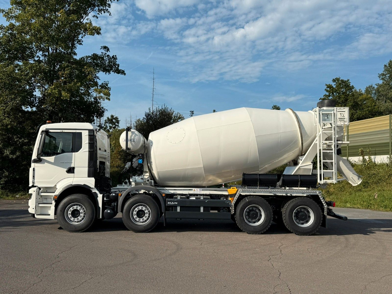MAN TGS 35.470 BB 8X4 EuromixMTP EM 10 L - شاحنة خلاطة خرسانة: صور 3 MAN TGS 35.470 BB 8X4 EuromixMTP EM 10 L - شاحنة خلاطة خرسانة: صور 3
