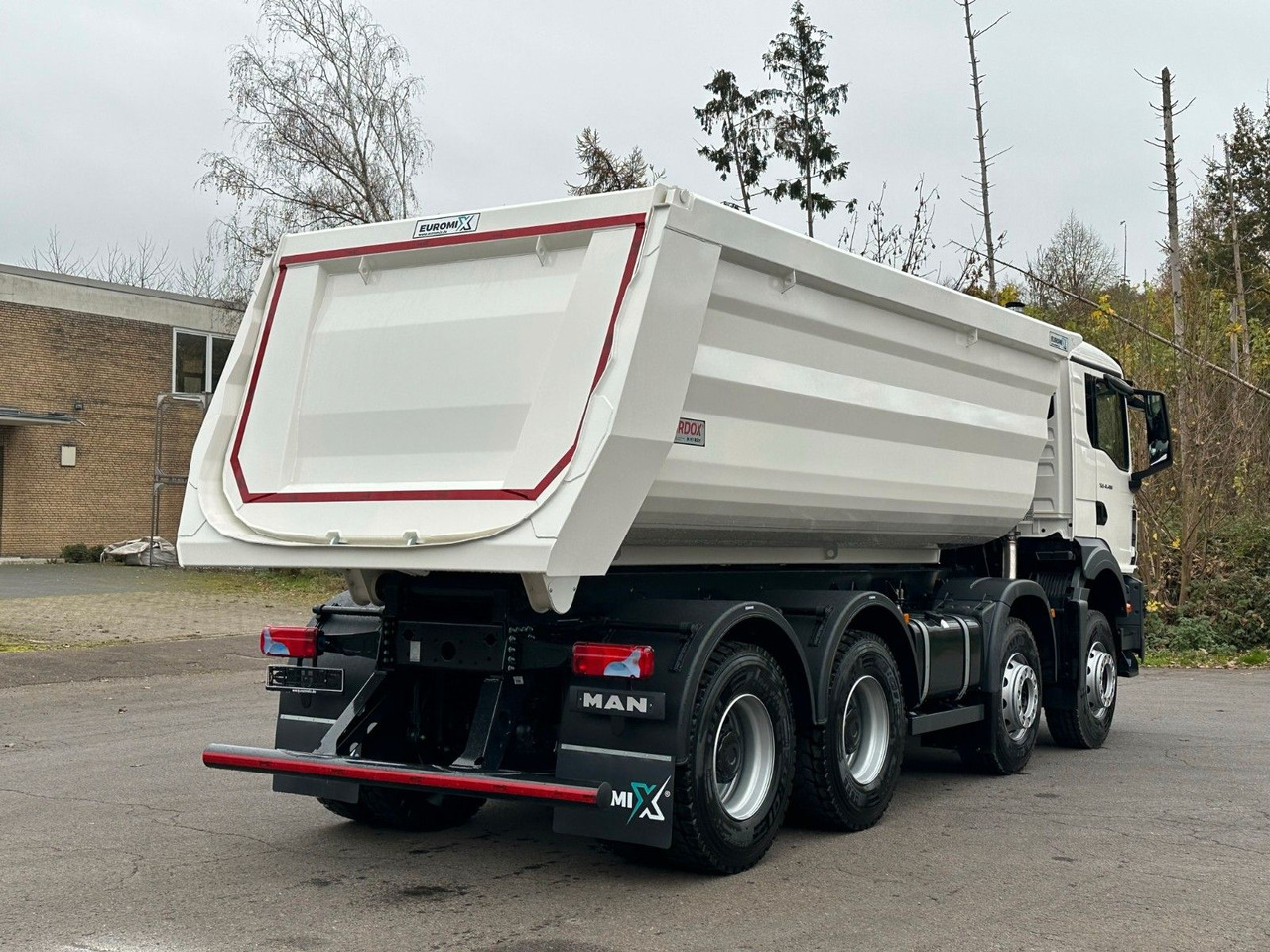 MAN TGS 41.400 8x4 / EUROMIX MTP 20m³/ EURO2 Kipper MAN TGS 41.400 8x4 / EUROMIX MTP 20m³/ EURO2 Kipper - قلابات: صور 4 MAN TGS 41.400 8x4 / EUROMIX MTP 20m³/ EURO2 Kipper MAN TGS 41.400 8x4 / EUROMIX MTP 20m³/ EURO2 Kipper - قلابات: صور 4