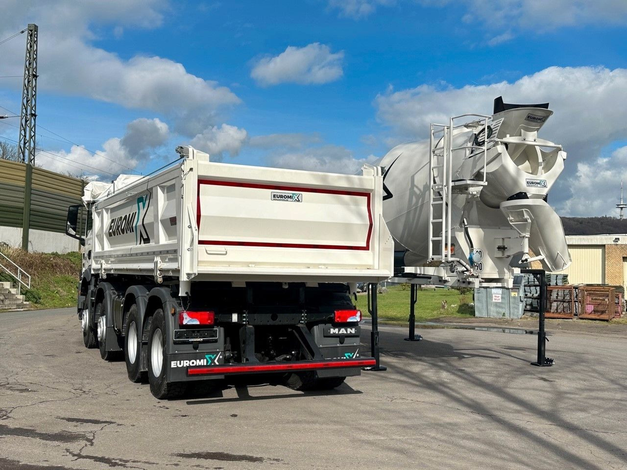 MAN TGS 41.440 8x4 WECHSELSYSTEM KIPPER+MISCHER - شاحنة خلاطة خرسانة: صور 5 MAN TGS 41.440 8x4 WECHSELSYSTEM KIPPER+MISCHER - شاحنة خلاطة خرسانة: صور 5