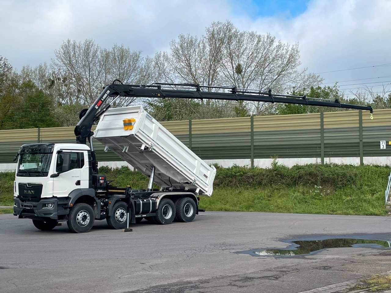 MAN TGS 41.480 8x4/Euro6e Euromix Kipper Hiab 228-6 - قلابات, شاحنة كرين: صور 1 MAN TGS 41.480 8x4/Euro6e Euromix Kipper Hiab 228-6 - قلابات, شاحنة كرين: صور 1