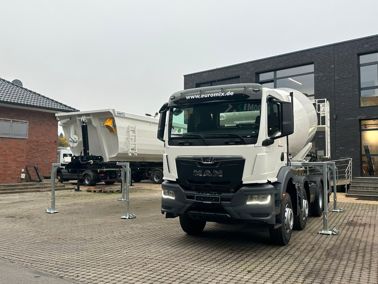 MAN TGS 41.480 8x4 WECHSELSYSTEM KIPPER+MISCHER - شاحنة خلاطة خرسانة: صور 2 MAN TGS 41.480 8x4 WECHSELSYSTEM KIPPER+MISCHER - شاحنة خلاطة خرسانة: صور 2