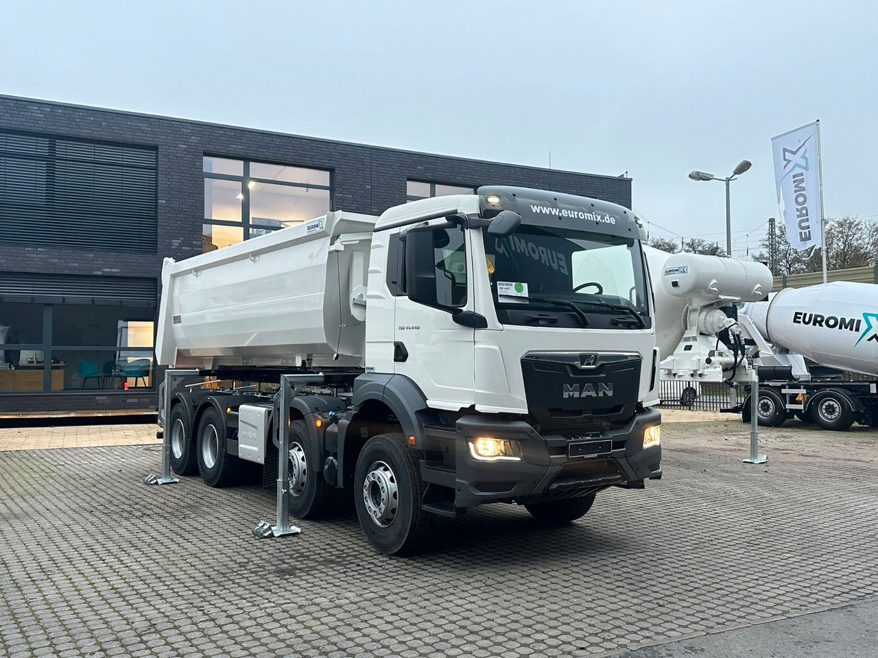 MAN TGS 41.480 8x4 WECHSELSYSTEM KIPPER+MISCHER - شاحنة خلاطة خرسانة: صور 2 MAN TGS 41.480 8x4 WECHSELSYSTEM KIPPER+MISCHER - شاحنة خلاطة خرسانة: صور 2