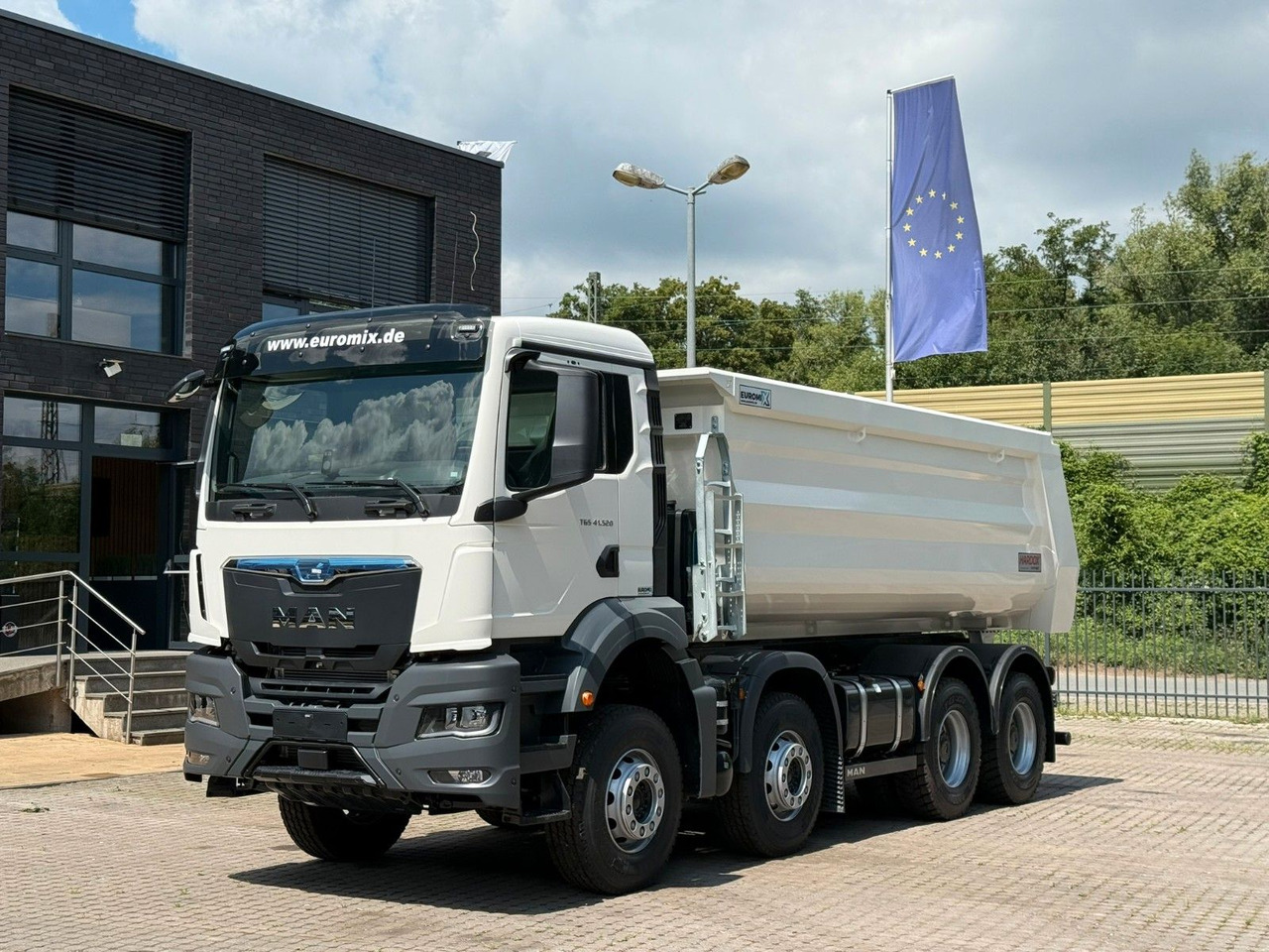 MAN TGS 41.520 BB 8X4 Euromix MuldenKipper Retarder - قلابات: صور 3 MAN TGS 41.520 BB 8X4 Euromix MuldenKipper Retarder - قلابات: صور 3