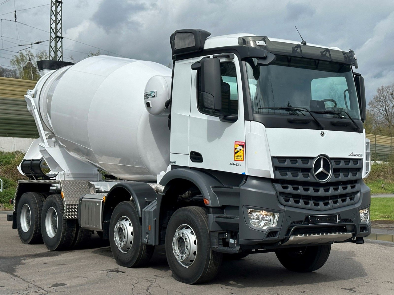 Mercedes-Benz 4145 8X4 EuromixMTP EM 10 Fahrmischer - شاحنة خلاطة خرسانة: صور 1 Mercedes-Benz 4145 8X4 EuromixMTP EM 10 Fahrmischer - شاحنة خلاطة خرسانة: صور 1