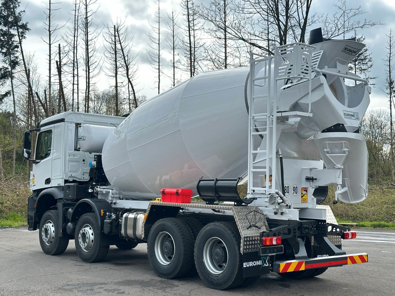 Mercedes-Benz 4145 8X4 EuromixMTP EM 10 Fahrmischer - شاحنة خلاطة خرسانة: صور 5 Mercedes-Benz 4145 8X4 EuromixMTP EM 10 Fahrmischer - شاحنة خلاطة خرسانة: صور 5