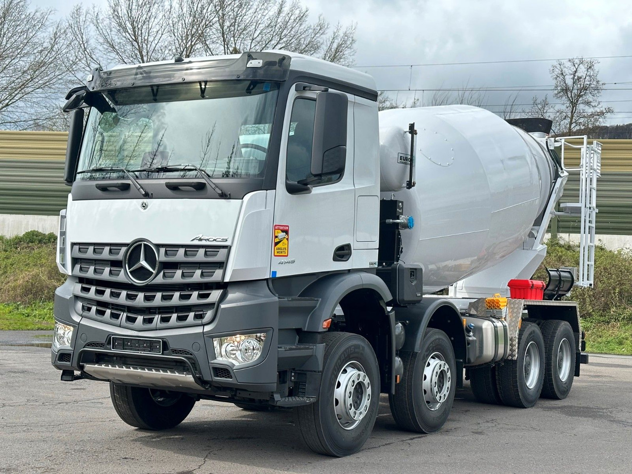 Mercedes-Benz 4145 8X4 EuromixMTP EM 10 Fahrmischer - شاحنة خلاطة خرسانة: صور 3 Mercedes-Benz 4145 8X4 EuromixMTP EM 10 Fahrmischer - شاحنة خلاطة خرسانة: صور 3
