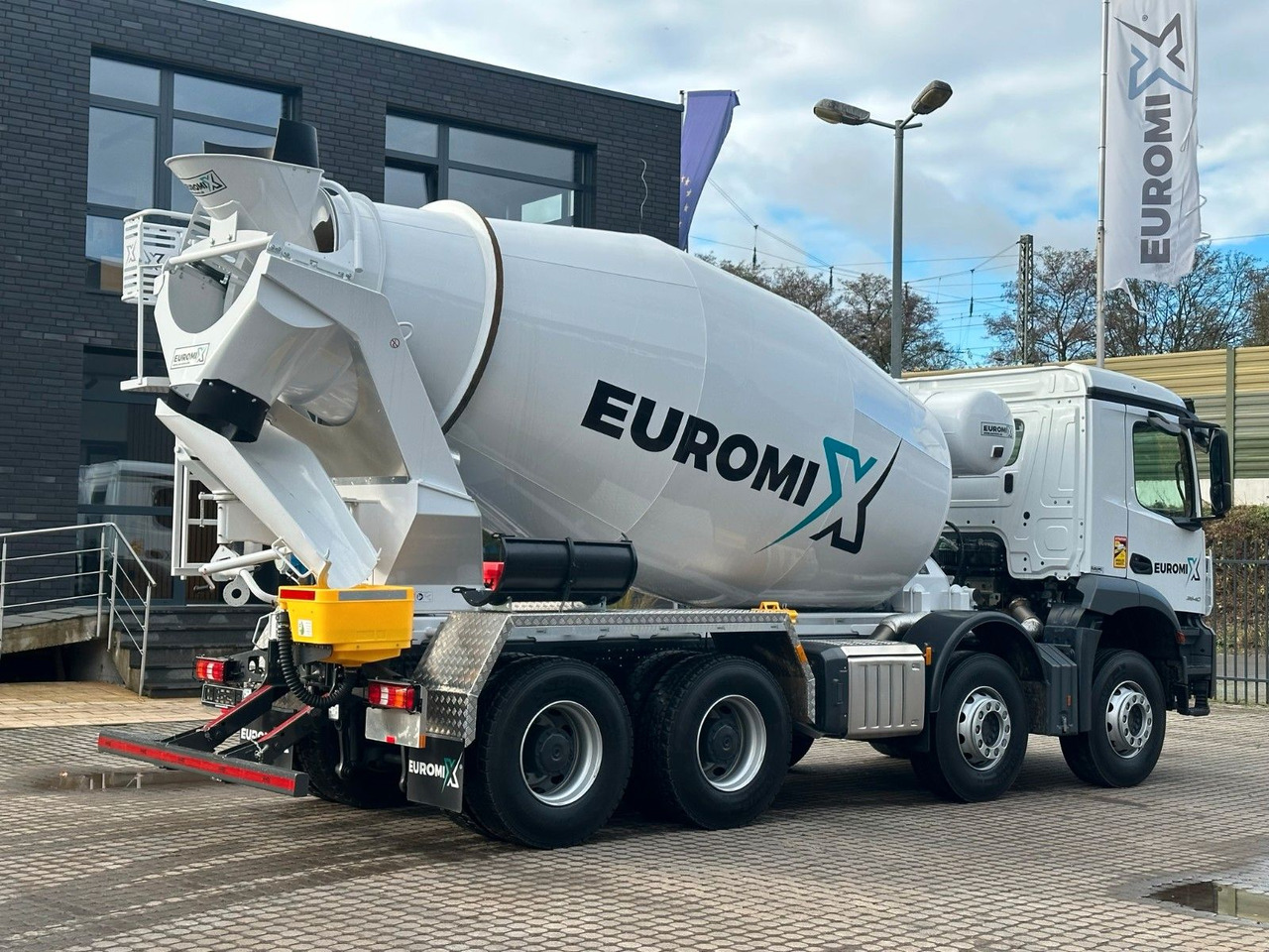 تأجير  Mercedes-Benz Arocs  5  3540 8x4 EURO 6e EuromixMTP EM 9  L Mercedes-Benz Arocs  5  3540 8x4 EURO 6e EuromixMTP EM 9  L: صور 7