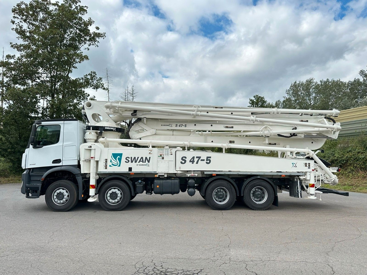 Mercedes-Benz Arocs 5 4142 8x4 SWAN TSP 47-5 160RZ ( 47m ) - مضخة خرسانة: صور 4 Mercedes-Benz Arocs 5 4142 8x4 SWAN TSP 47-5 160RZ ( 47m ) - مضخة خرسانة: صور 4