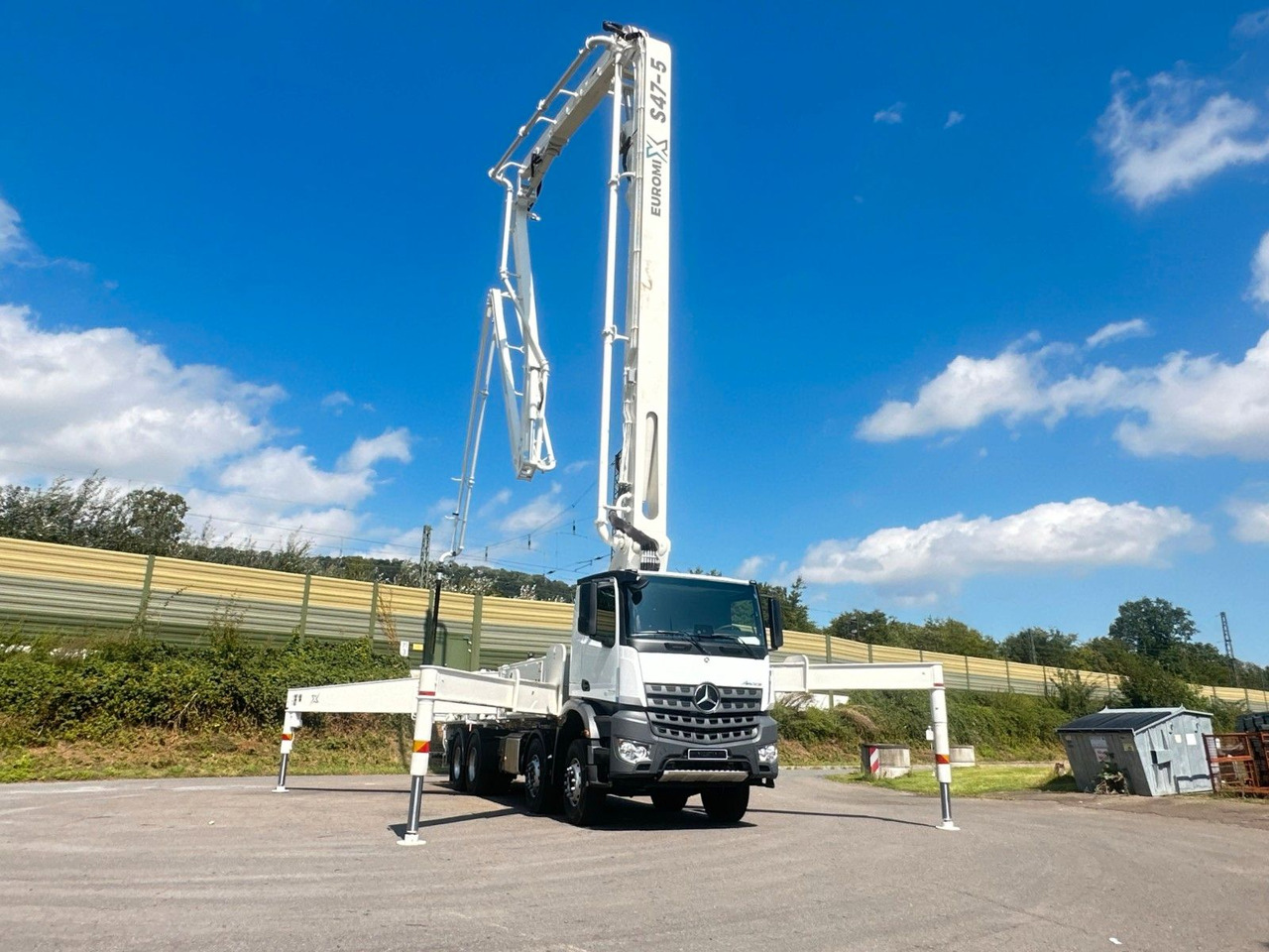 شاحنة خلاطة خرسانة Mercedes-Benz Arocs 5 4142  8x4 SWAN TSP 47-5 160RZ ( 47m ): صور 28
