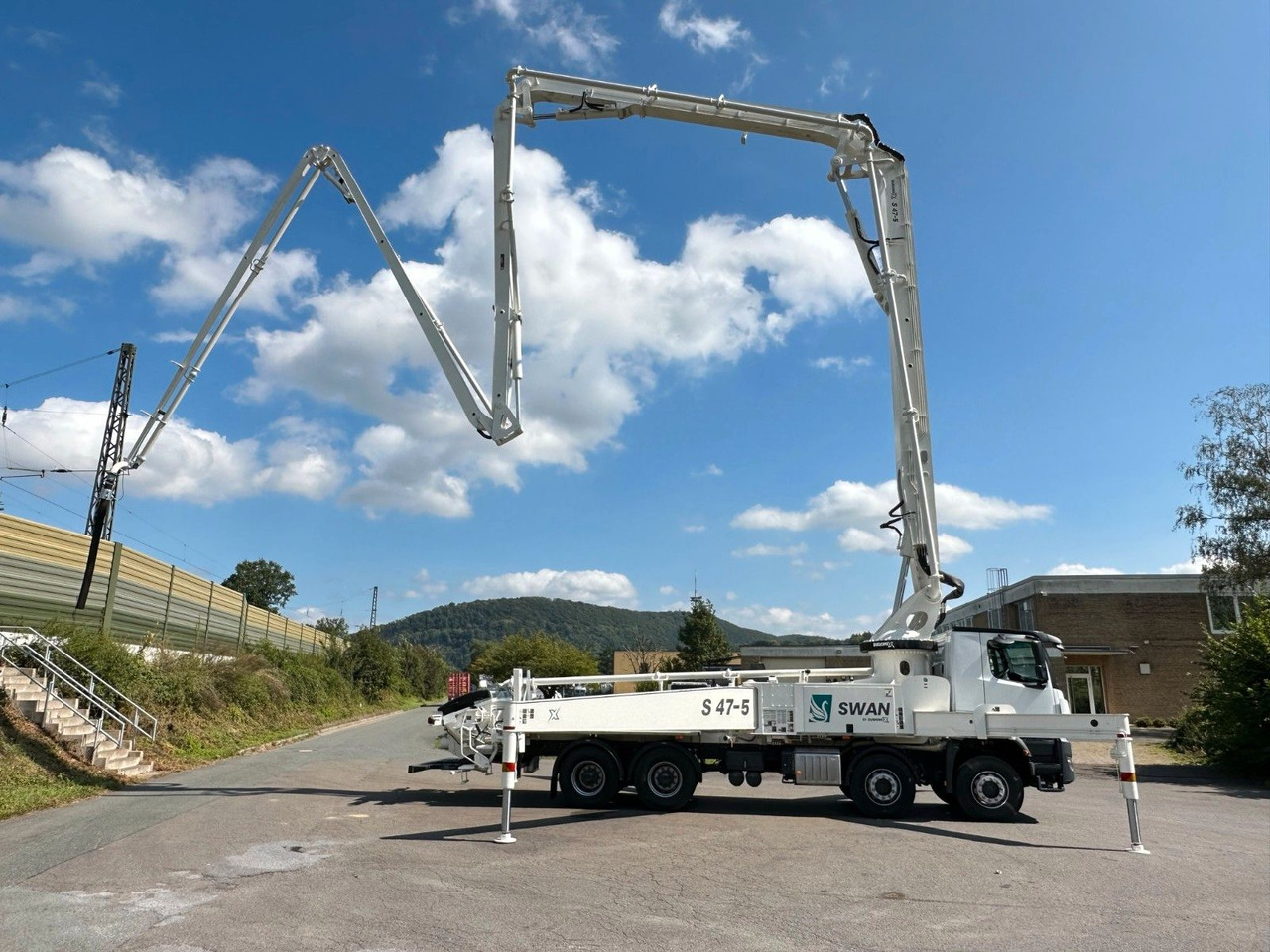 شاحنة خلاطة خرسانة Mercedes-Benz Arocs 5 4142  8x4 SWAN TSP 47-5 160RZ ( 47m ): صور 26
