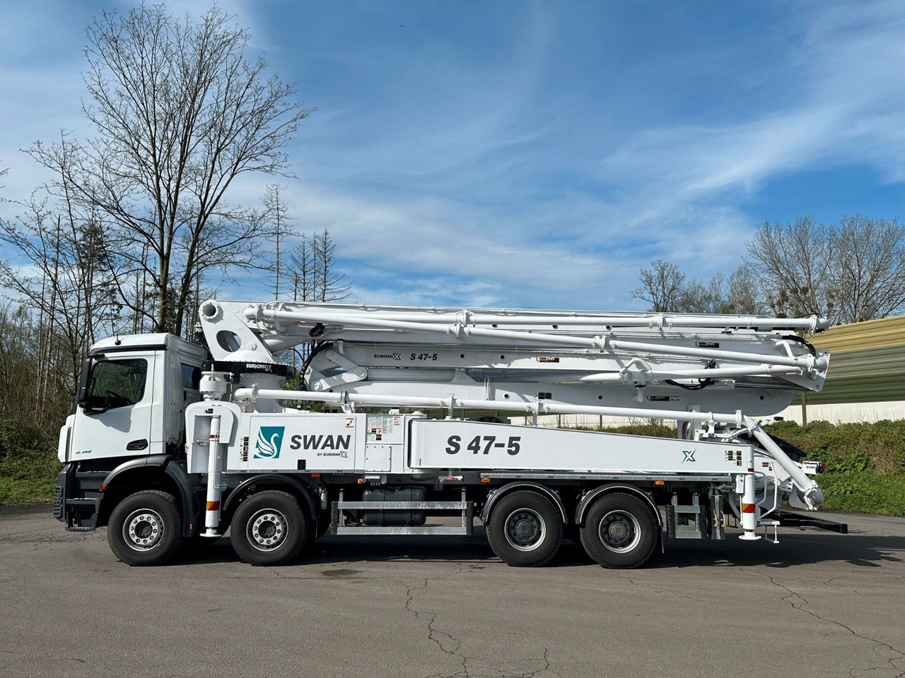Mercedes-Benz Arocs 5 4542 8x4 SWAN TSP 47-5 160RZ ( 47m ) - شاحنة خلاطة خرسانة: صور 4 Mercedes-Benz Arocs 5 4542 8x4 SWAN TSP 47-5 160RZ ( 47m ) - شاحنة خلاطة خرسانة: صور 4