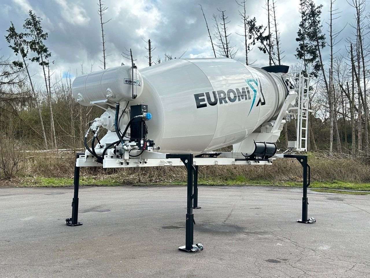 Volvo EuromixMTP Fahrmischer Aufbauten Volvo EuromixMTP Fahrmischer Aufbauten - شاحنة خلاطة خرسانة: صور 2 Volvo EuromixMTP Fahrmischer Aufbauten Volvo EuromixMTP Fahrmischer Aufbauten - شاحنة خلاطة خرسانة: صور 2