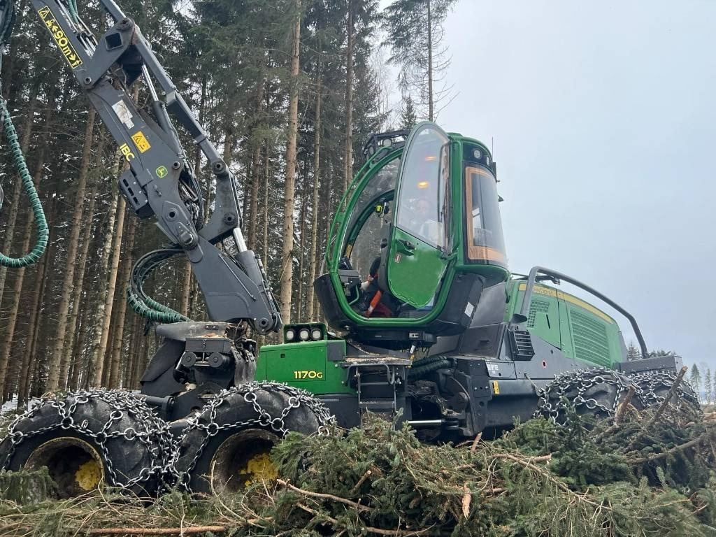 الحصادات John Deere 1170G: صور 9