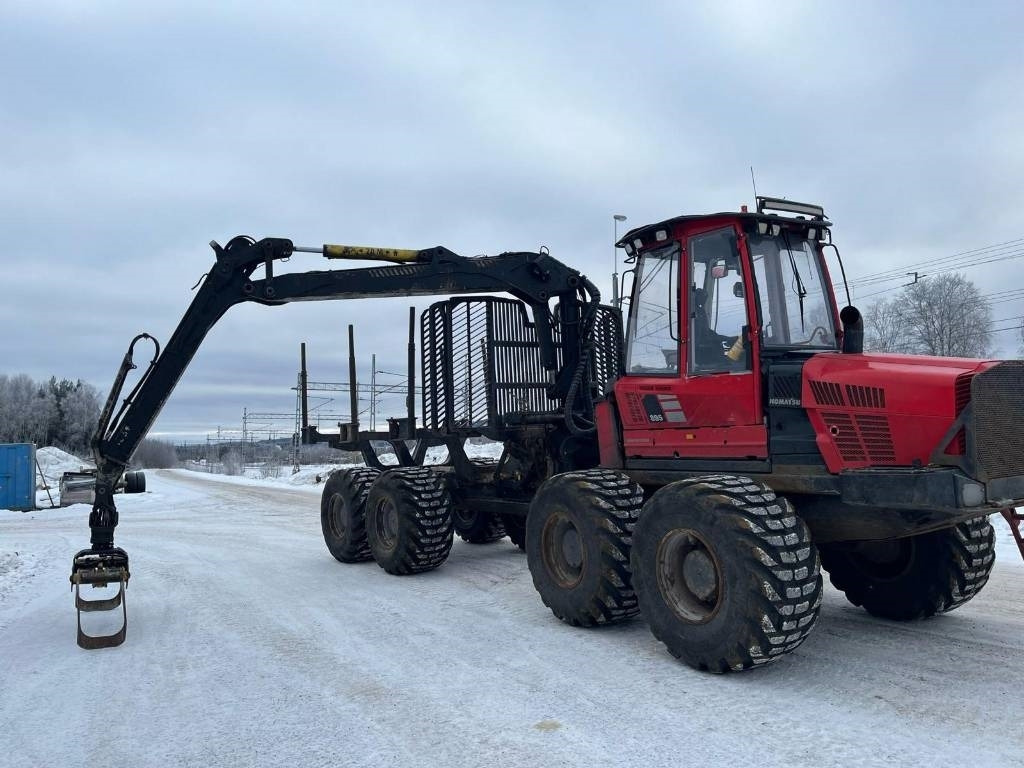 Komatsu 895 - شاحنات نقل الأخشاب في الغابات: صور 4 Komatsu 895 - شاحنات نقل الأخشاب في الغابات: صور 4