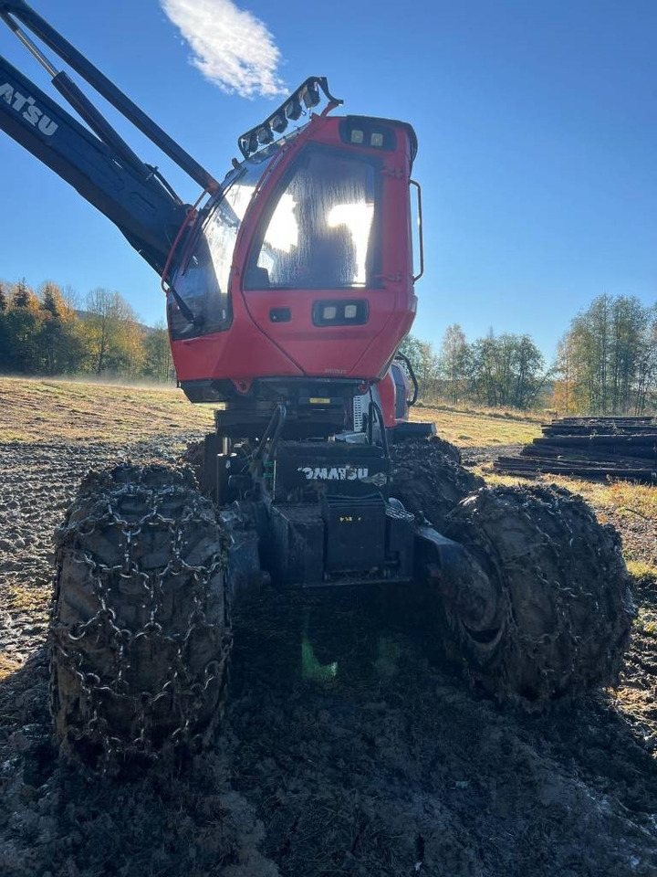 Komatsu 901XC - الحصادات: صور 4 Komatsu 901XC - الحصادات: صور 4