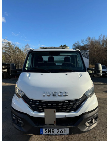 Iveco Daily 35C18, Flatbed + alu-side boards, 3.0TDi, 2022 - شاحنات مسطحة: صور 2 Iveco Daily 35C18, Flatbed + alu-side boards, 3.0TDi, 2022 - شاحنات مسطحة: صور 2