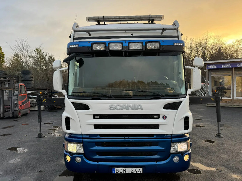 Scania P420 6X2*4, Hooklift-truck with Crane, 2008 - شاحنة, شاحنة كرين: صور 4 Scania P420 6X2*4, Hooklift-truck with Crane, 2008 - شاحنة, شاحنة كرين: صور 4