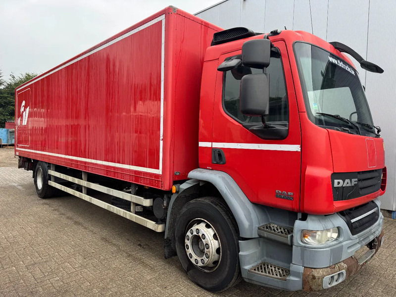 DAF LF 55.220 **MANUAL GEARBOX-EURO4-BELGIAN TRUCK** - بصندوق مغلق شاحنة: صور 3 DAF LF 55.220 **MANUAL GEARBOX-EURO4-BELGIAN TRUCK** - بصندوق مغلق شاحنة: صور 3