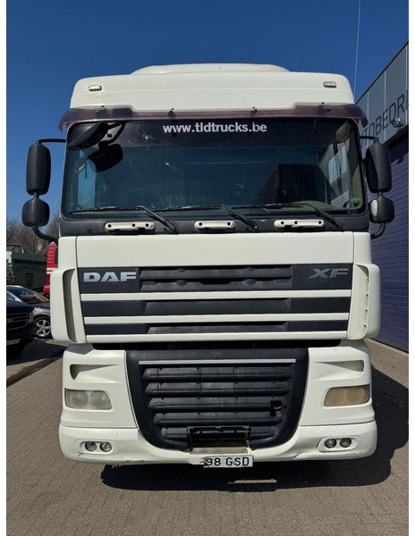 DAF XF 105.460 **EURO 5-RETARDER** - شاحنة جرار: صور 3 DAF XF 105.460 **EURO 5-RETARDER** - شاحنة جرار: صور 3