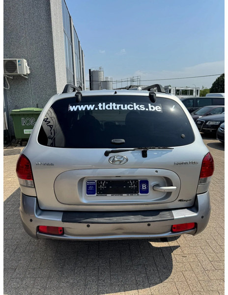 Hyundai Santa Fe **97000KM ONLY** - سيارة دفع رباعي: صور 5 Hyundai Santa Fe **97000KM ONLY** - سيارة دفع رباعي: صور 5