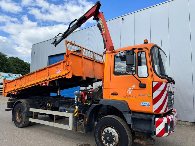 MAN ME 18.250 4X4 **4X4-TIPPER+PALFINGER PK7501-BELGIAN TRUCK** - قلابات, شاحنة كرين: صور 1 MAN ME 18.250 4X4 **4X4-TIPPER+PALFINGER PK7501-BELGIAN TRUCK** - قلابات, شاحنة كرين: صور 1