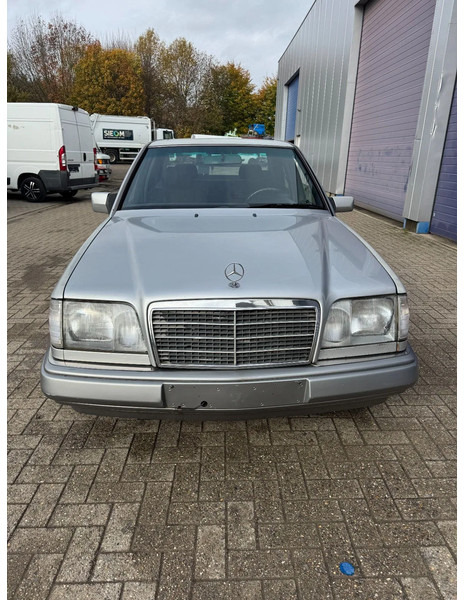 Mercedes-Benz 200-serie **W124-BELGIAN CAR** - سيدان: صور 2 Mercedes-Benz 200-serie **W124-BELGIAN CAR** - سيدان: صور 2