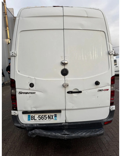 Mercedes-Benz Sprinter 310 - فان المدمجة: صور 5 Mercedes-Benz Sprinter 310 - فان المدمجة: صور 5