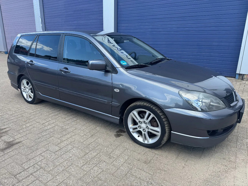 Mitsubishi Lancer **1600PETROL-AIRCO** - سيارة: صور 1 Mitsubishi Lancer **1600PETROL-AIRCO** - سيارة: صور 1