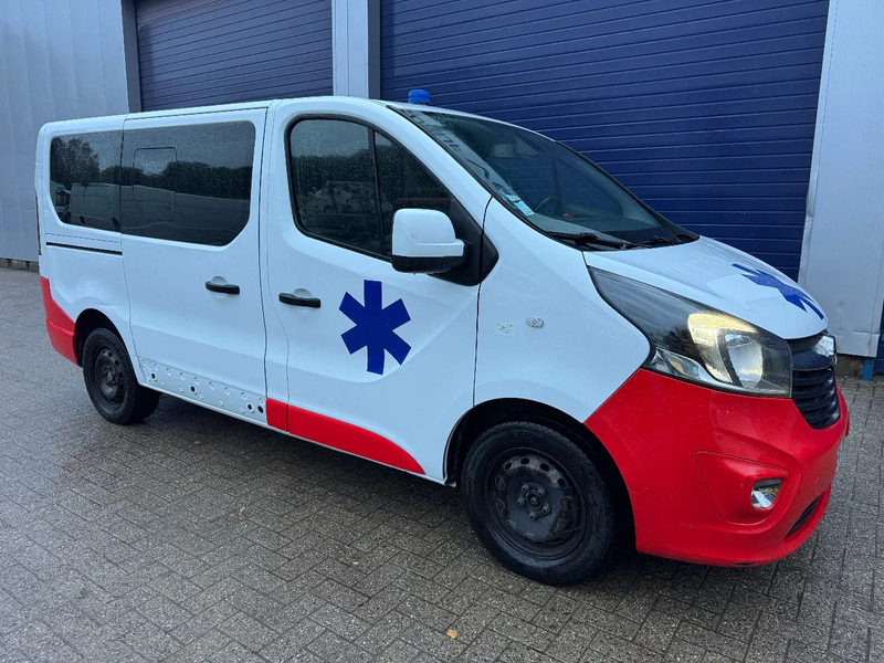 Opel Vivaro **AMBULANCE-RETTUNGSWAGEN** - سيارة إسعاف: صور 1 Opel Vivaro **AMBULANCE-RETTUNGSWAGEN** - سيارة إسعاف: صور 1