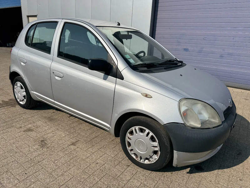 Toyota Yaris **PETROL-AIRCO** - هاتشباك: صور 3 Toyota Yaris **PETROL-AIRCO** - هاتشباك: صور 3