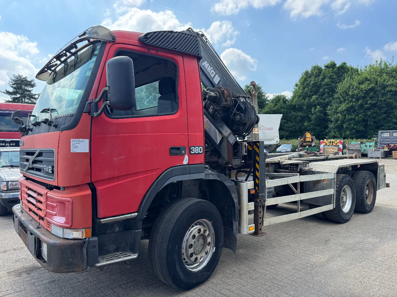 Volvo FM 12.380 **6X6-BELGIAN TRUCK-FULL STEEL-BIG AXXLE** - شاحنة ذات الخطاف, شاحنة كرين: صور 3 Volvo FM 12.380 **6X6-BELGIAN TRUCK-FULL STEEL-BIG AXXLE** - شاحنة ذات الخطاف, شاحنة كرين: صور 3