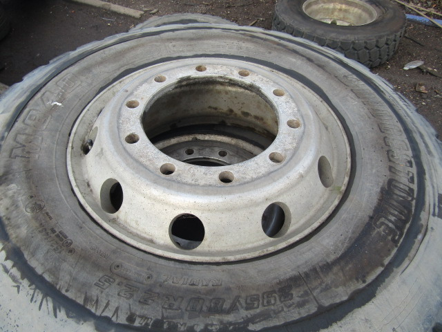 295/80/22.5 ‘ALCOA’ (6) BUDGET TRACK GRIT TYRES ONLY 4 TYRES GOOD - الإطارات - شاحنة: صور 5 295/80/22.5 ‘ALCOA’ (6) BUDGET TRACK GRIT TYRES ONLY 4 TYRES GOOD - الإطارات - شاحنة: صور 5
