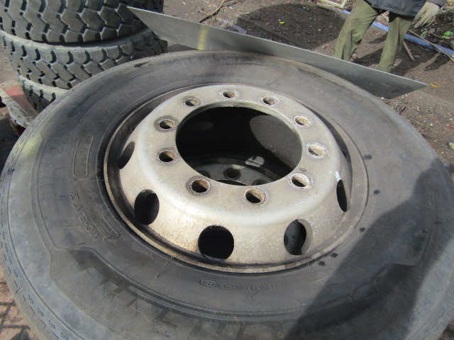 315/70/22.5 ‘ALCOA'(4) MICHELIN STEER PATTERN – 4 PIECE SET - الإطارات - شاحنة: صور 5 315/70/22.5 ‘ALCOA'(4) MICHELIN STEER PATTERN – 4 PIECE SET - الإطارات - شاحنة: صور 5