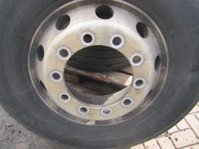 315/70/22.5 ‘ALCOA'(4) MICHELIN STEER PATTERN – 4 PIECE SET - الإطارات - شاحنة: صور 2 315/70/22.5 ‘ALCOA'(4) MICHELIN STEER PATTERN – 4 PIECE SET - الإطارات - شاحنة: صور 2