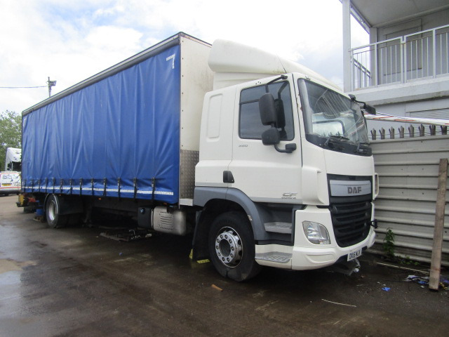 DAF CF 65 250 MANUAL 2015 BREAKING FOR SPARES - شاحنة: صور 1 DAF CF 65 250 MANUAL 2015 BREAKING FOR SPARES - شاحنة: صور 1