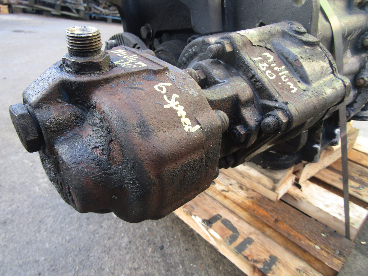 EATON 6 SPEED PTO (5206B GEARBOX) - علم السوائل المتحركة - شاحنة: صور 2 EATON 6 SPEED PTO (5206B GEARBOX) - علم السوائل المتحركة - شاحنة: صور 2