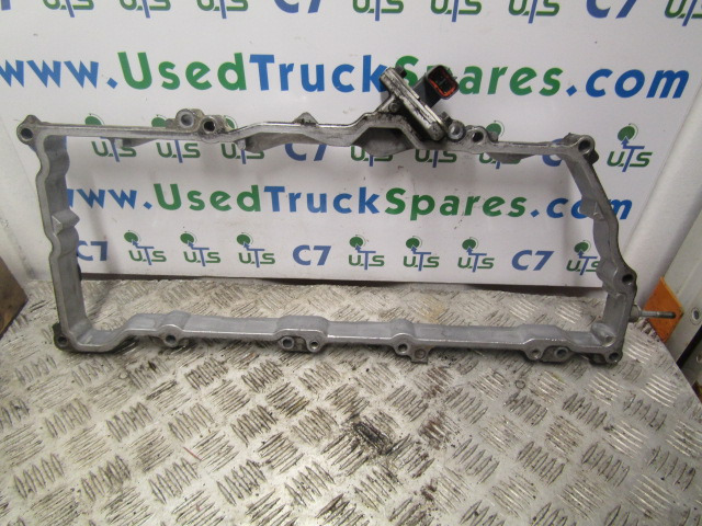 ISUZU N75 4HK1 EURO 5 ROCKER COVER SPACER & SENSOR - المحرك و قطع الغيار - شاحنة: صور 2 ISUZU N75 4HK1 EURO 5 ROCKER COVER SPACER & SENSOR - المحرك و قطع الغيار - شاحنة: صور 2