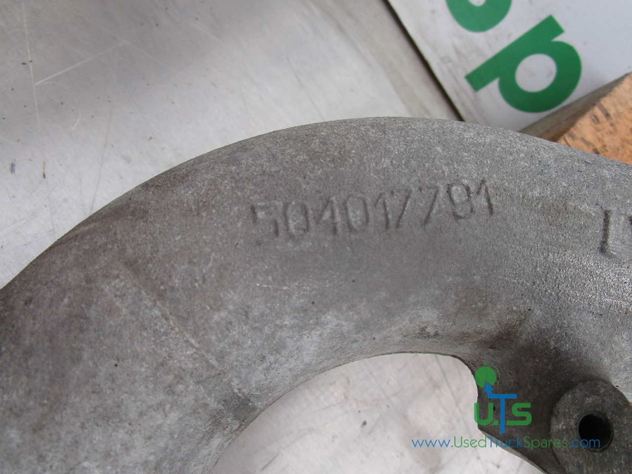 IVECO CURSOR 8 INTERCOOLER PIPE P/NO 504017791 - المحرك و قطع الغيار - شاحنة: صور 2 IVECO CURSOR 8 INTERCOOLER PIPE P/NO 504017791 - المحرك و قطع الغيار - شاحنة: صور 2