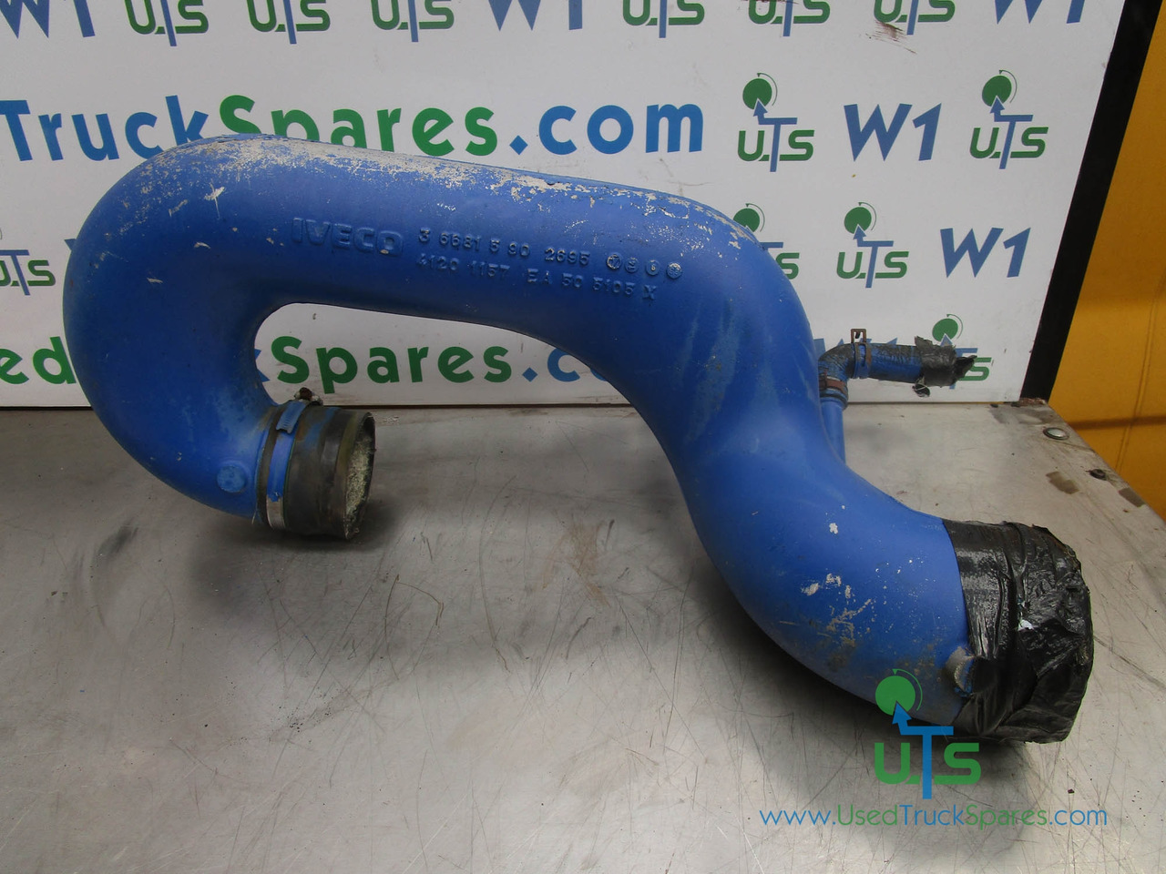 IVECO CURSOR 8 TURBO INTAKE PIPE P/NO 4120115736681 5902695 - المحرك و قطع الغيار - شاحنة: صور 1 IVECO CURSOR 8 TURBO INTAKE PIPE P/NO 4120115736681 5902695 - المحرك و قطع الغيار - شاحنة: صور 1