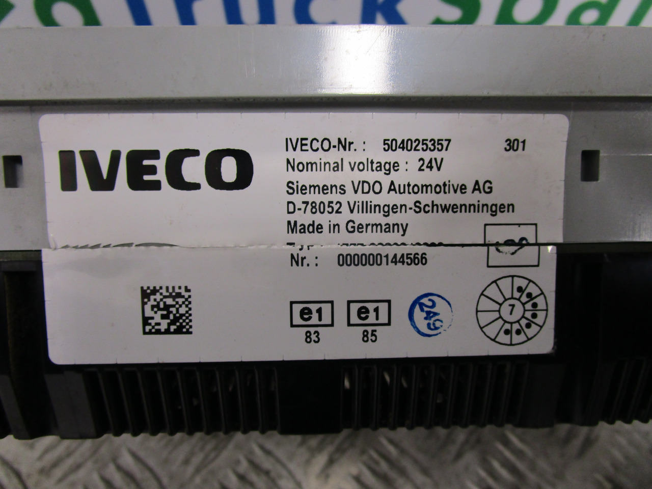 IVECO TECTOR CLOCK CLUSTER P/NO 504025357 - النظام الكهربائي - شاحنة: صور 2 IVECO TECTOR CLOCK CLUSTER P/NO 504025357 - النظام الكهربائي - شاحنة: صور 2