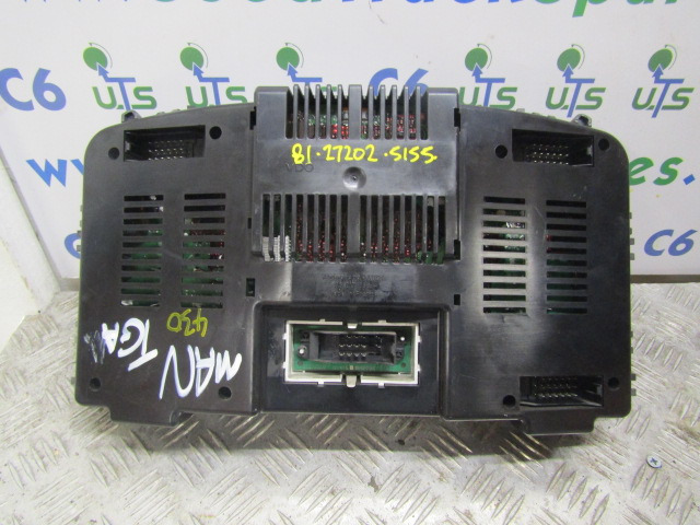 MAN TGA CLOCK CLUSTER P/NO 81.27202.5155 - الكابينة والداخلية - شاحنة: صور 2 MAN TGA CLOCK CLUSTER P/NO 81.27202.5155 - الكابينة والداخلية - شاحنة: صور 2