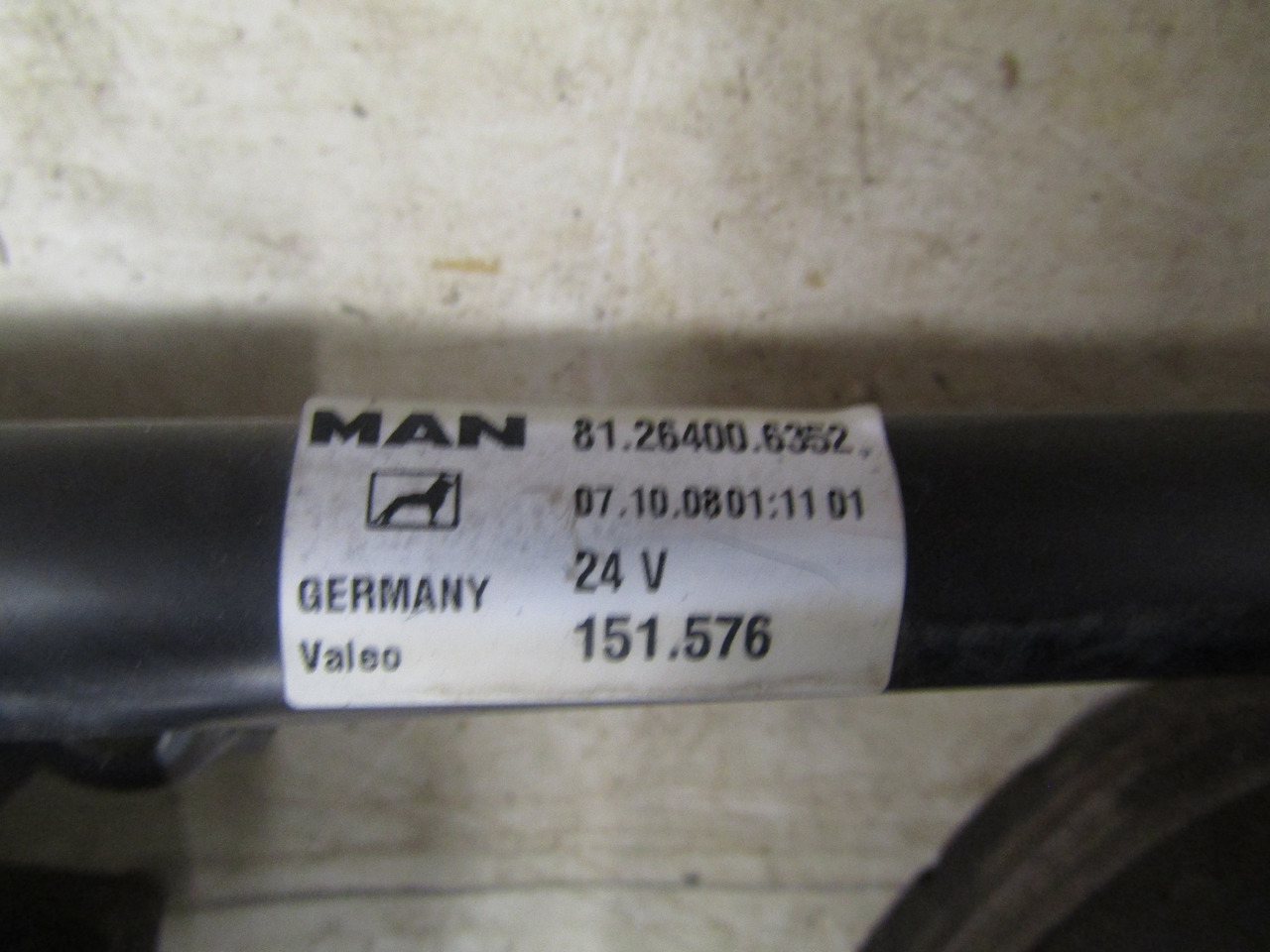 MAN TGL / TGM COMPLETE WIPER MECHANISM 81.26401.6142 - الكابينة والداخلية - شاحنة: صور 3 MAN TGL / TGM COMPLETE WIPER MECHANISM 81.26401.6142 - الكابينة والداخلية - شاحنة: صور 3