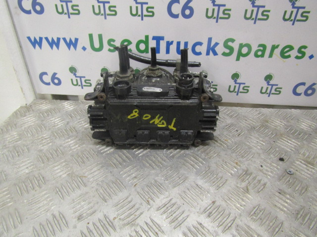 MAN TGM AXLE MODULATOR VALVE P/NO 4801041050 - أجزاء الفرامل - شاحنة: صور 2 MAN TGM AXLE MODULATOR VALVE P/NO 4801041050 - أجزاء الفرامل - شاحنة: صور 2