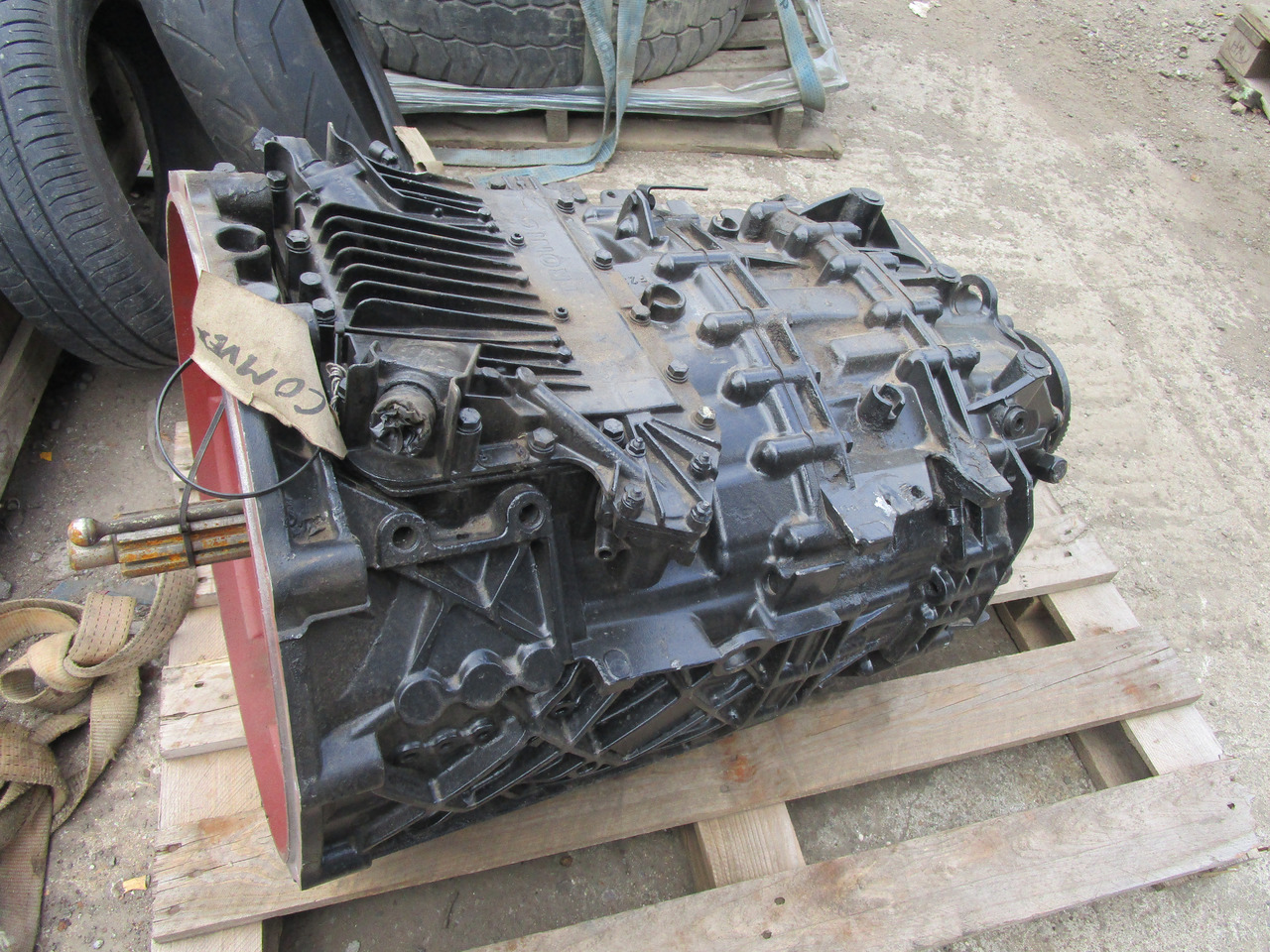 MAN ZF ASTRONIC GEARBOX TYPE 12AS2330TD - علبة التروس - شاحنة: صور 3 MAN ZF ASTRONIC GEARBOX TYPE 12AS2330TD - علبة التروس - شاحنة: صور 3