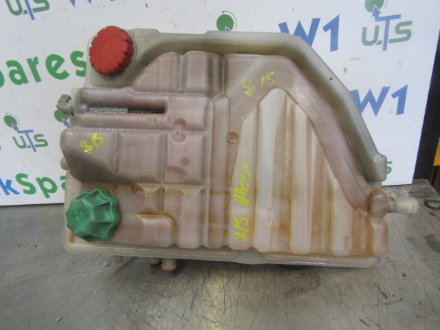 MERCEDES ATEGO 815 HEADERTANK P/NO A970 500 0449 - المحرك و قطع الغيار - شاحنة: صور 1 MERCEDES ATEGO 815 HEADERTANK P/NO A970 500 0449 - المحرك و قطع الغيار - شاحنة: صور 1