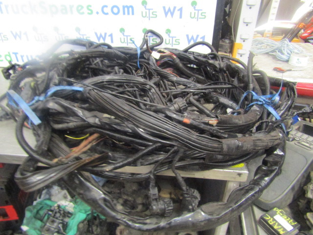 MERCEDES AXOR 1829 EURO 5 OM906 FULL CHASSIS / ENGINE WIRING HARNESS - المحرك و قطع الغيار - شاحنة: صور 1 MERCEDES AXOR 1829 EURO 5 OM906 FULL CHASSIS / ENGINE WIRING HARNESS - المحرك و قطع الغيار - شاحنة: صور 1