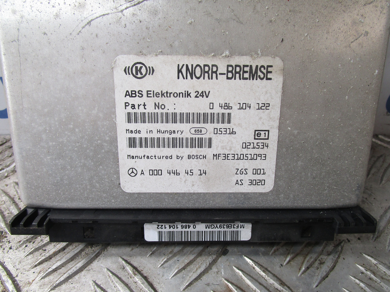 MERCEDES AXOR ABS ECU P/NO A0004464514 - أجزاء الفرامل - شاحنة: صور 2 MERCEDES AXOR ABS ECU P/NO A0004464514 - أجزاء الفرامل - شاحنة: صور 2
