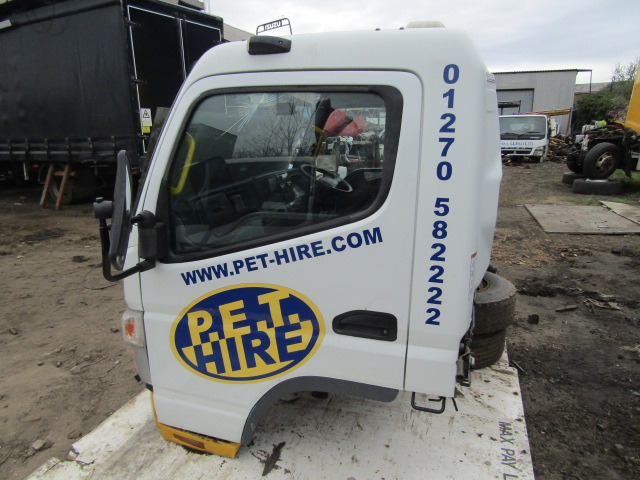 MITSUBISHI FUSO 7C15/18 CAB 2012 - الكبائن - شاحنة: صور 4 MITSUBISHI FUSO 7C15/18 CAB 2012 - الكبائن - شاحنة: صور 4