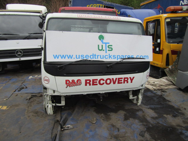 MITSUBISHI FUSO 7C15/18 CAB 2013 - الكبائن - شاحنة: صور 1 MITSUBISHI FUSO 7C15/18 CAB 2013 - الكبائن - شاحنة: صور 1
